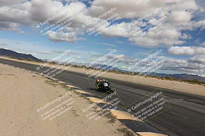 media/Nov-16-2025-Race Pace (Sun) [[8c5fa54630]]/Verified Riders/6-Turn 10 Inside (1145am)/